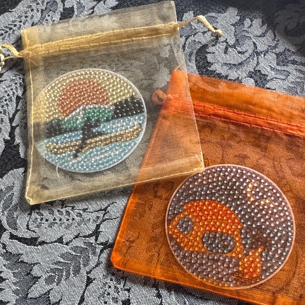 Handcrafted Diamond Art Magnet Set - Adventure By Day, Campfire By Night - Picture 6 of 6